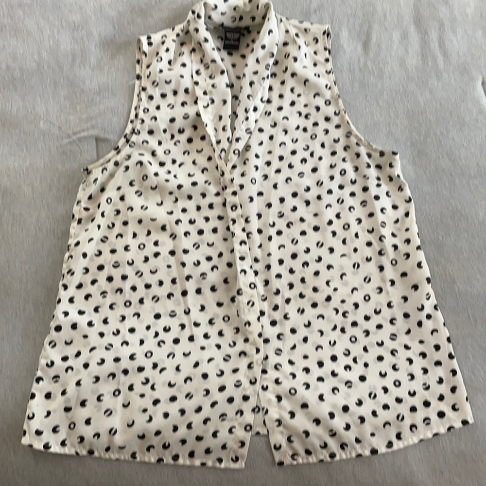Black/White polka dot blouse
